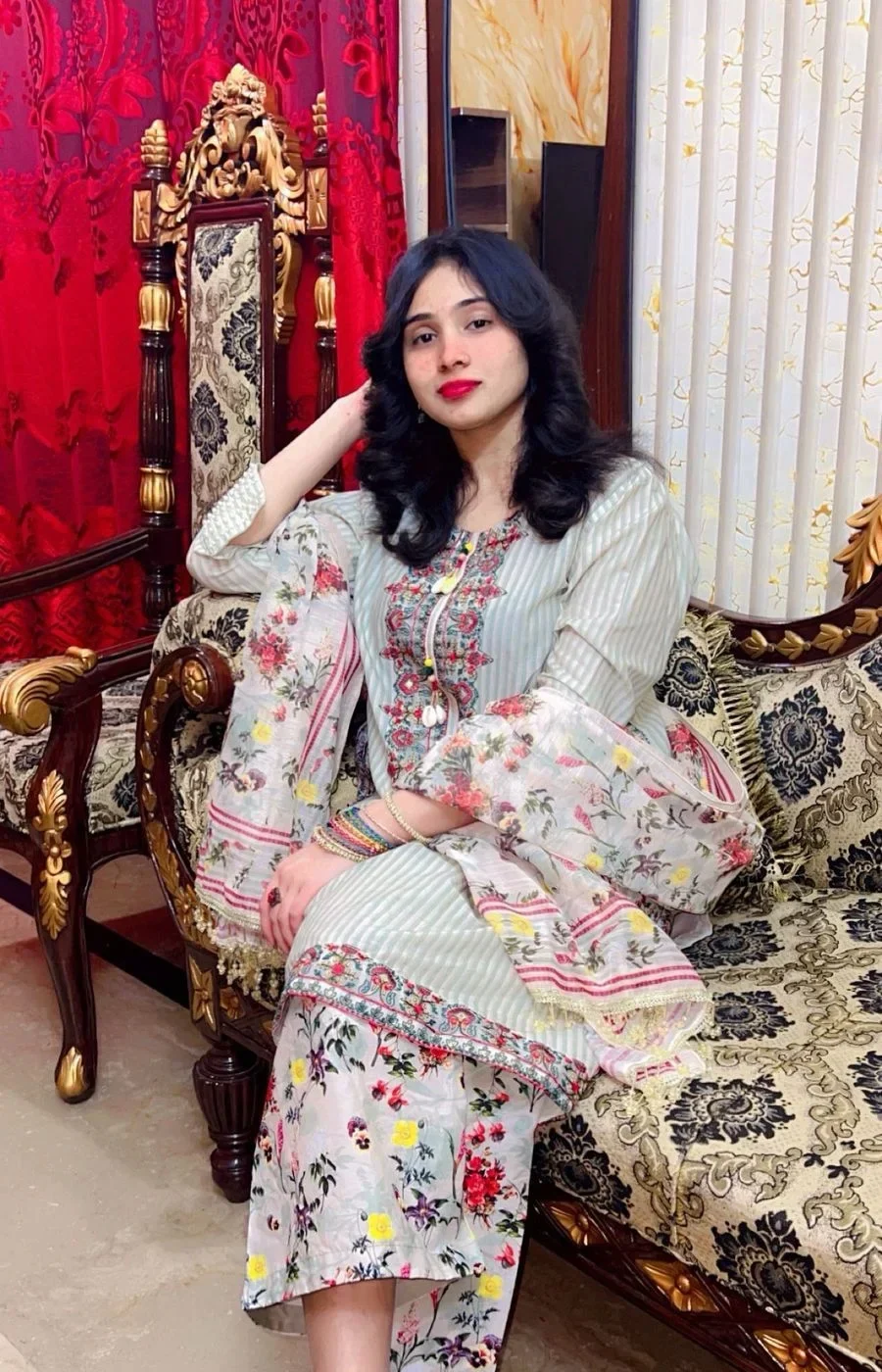 Escort Girl Lahore (17)