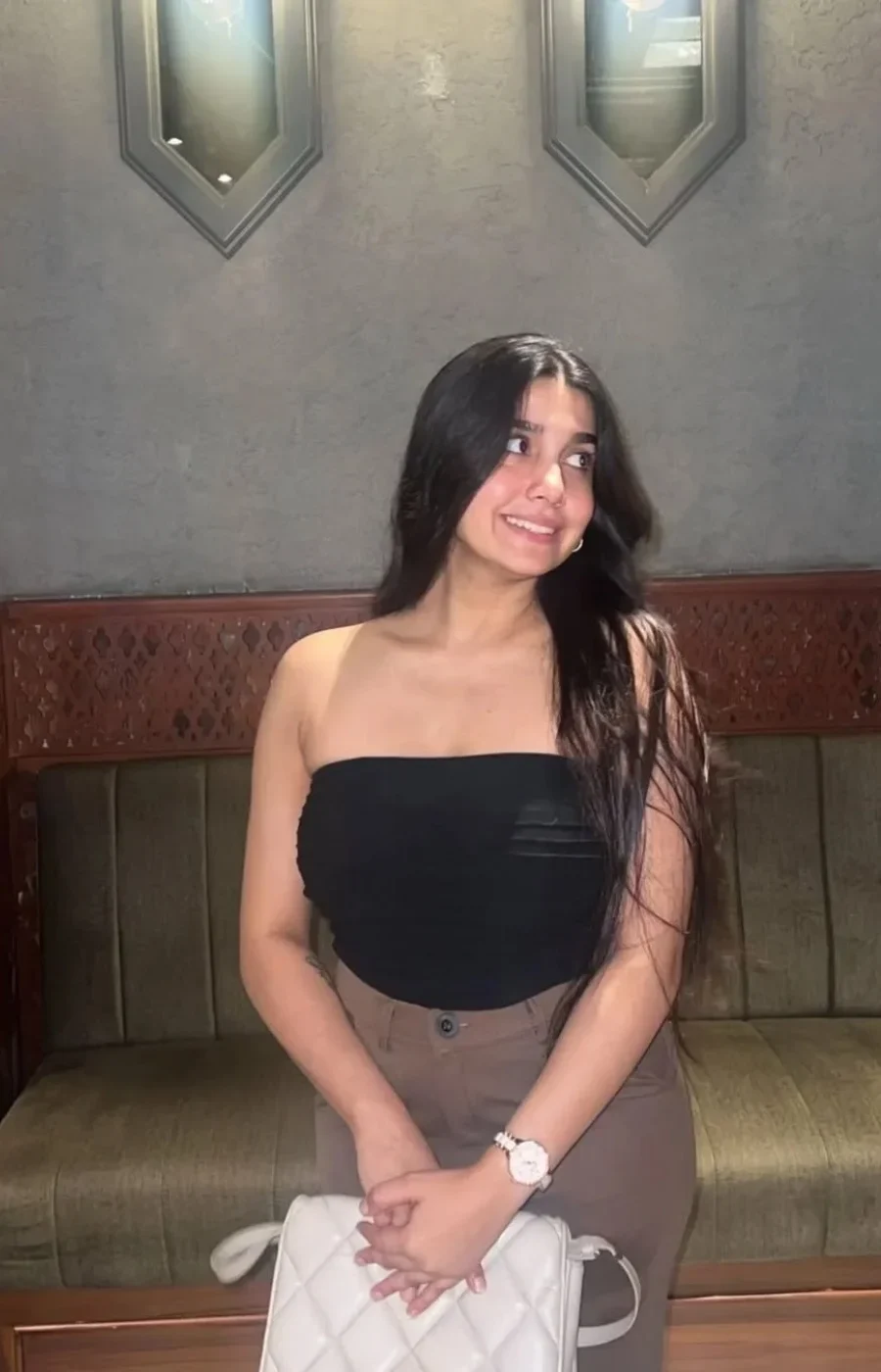 Escort Girl Lahore (2)